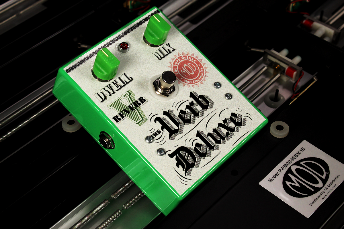 The Verb Deluxe with Mod Reverb Tanks